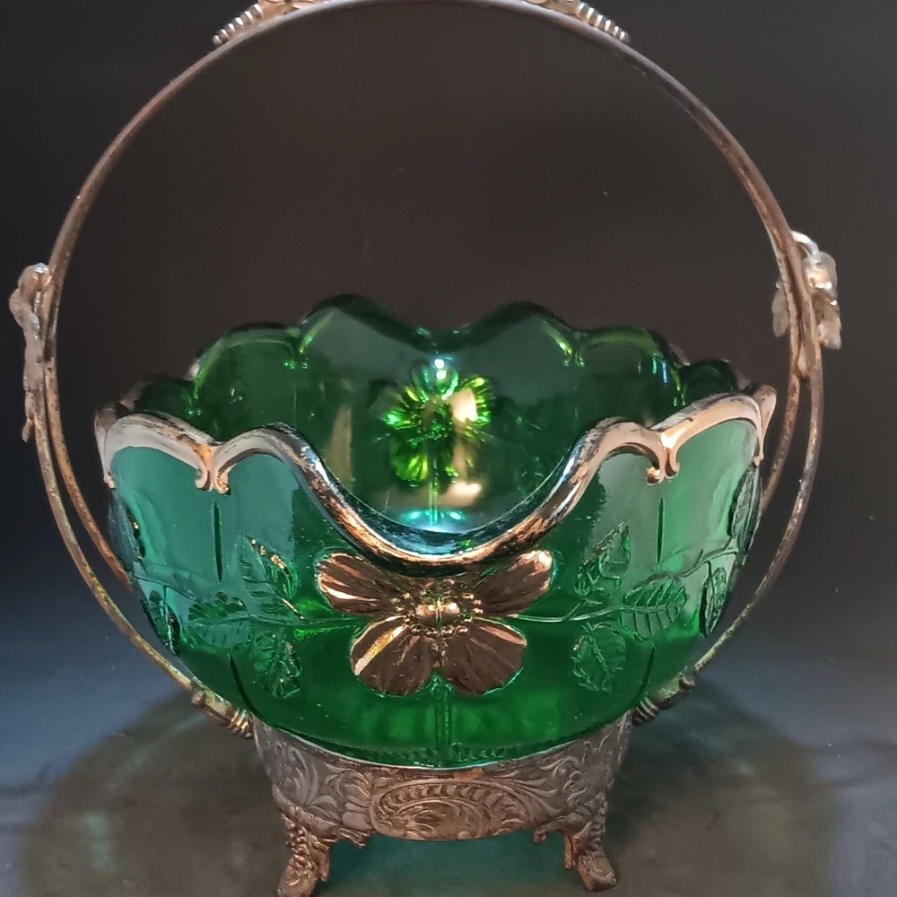 Elegant Vintage U.S. Glass Brides Basket with Gold Trim